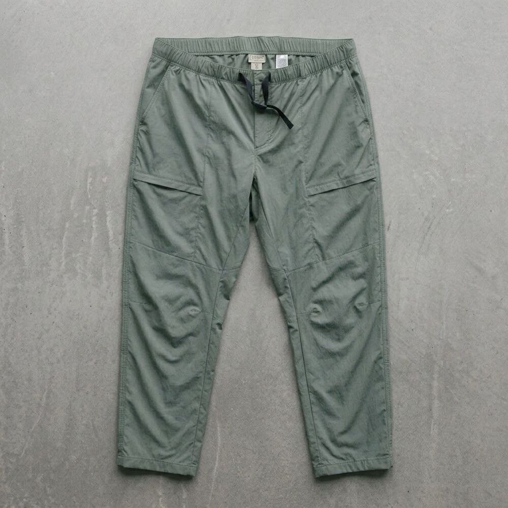 L.L. Bean Men XL 32 Hiking Pants Sage Green Nylon Stretch Lightweight
